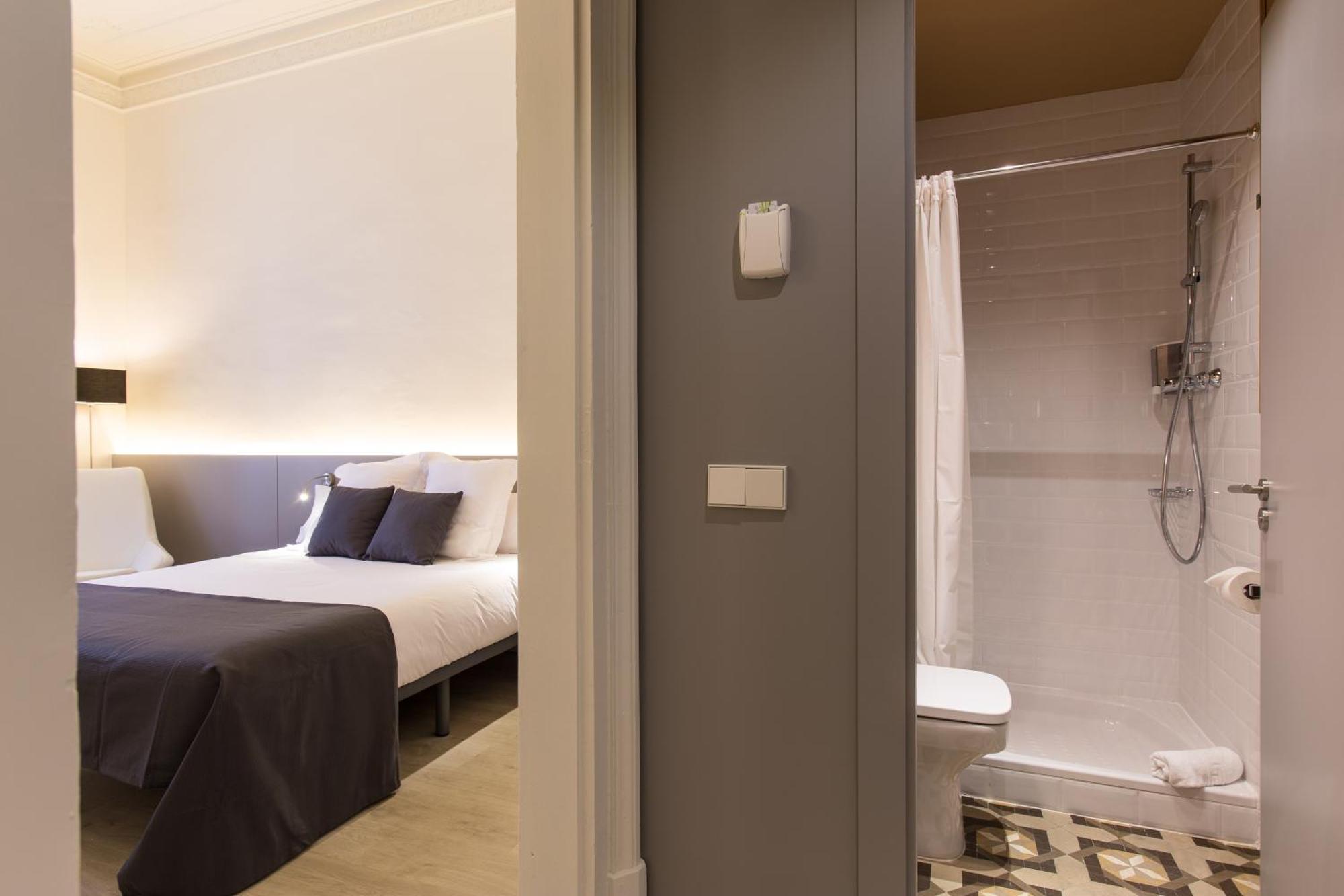 Gasthuis Izaila Plaza Catalunya 3*